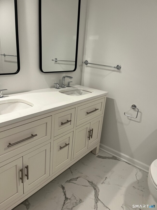 Building Photo - 139 Oldfield Road