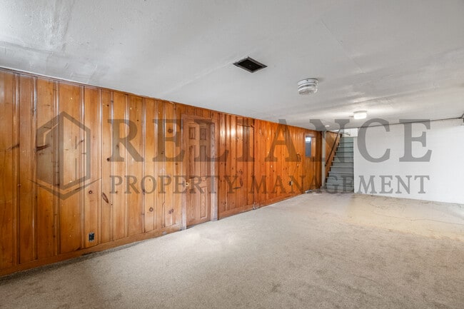 Building Photo - 363 N Woodlawn Blvd