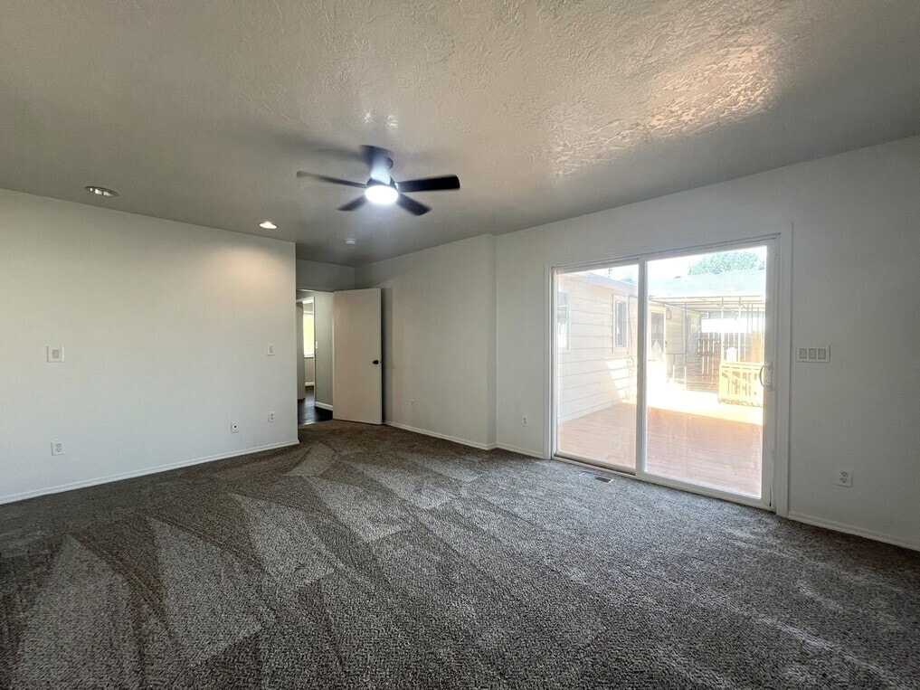Building Photo - 8725 W Cory Ln