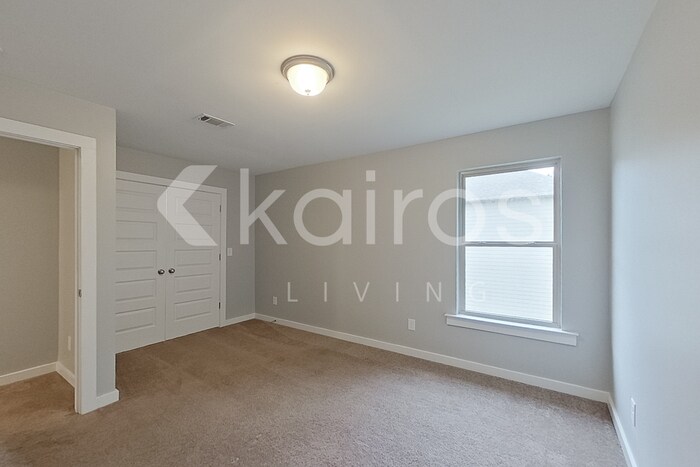 Building Photo - 11557 Crimson Ridge Rd