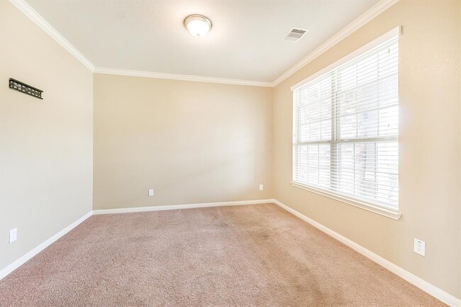 Building Photo - 24526 Raven Cliff Falls Dr