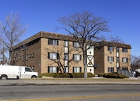 Building Photo - SouthGlenn Place