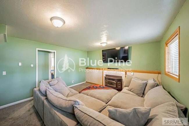Building Photo - 648 Buckboard Ln
