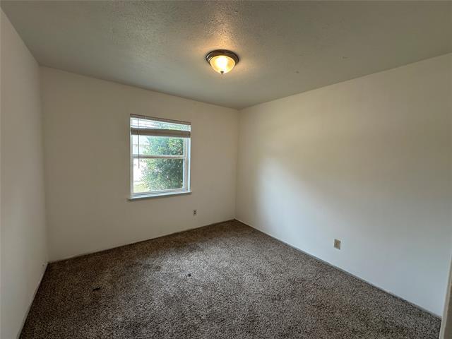 Building Photo - 553 Hightrail Dr