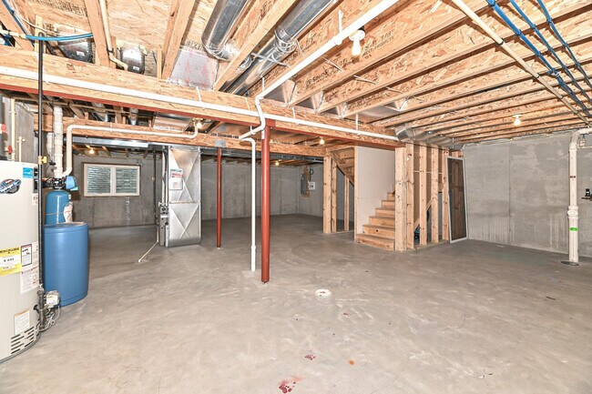 Building Photo - N60W21506 Legacy Trail