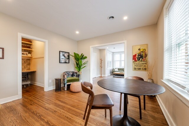 Building Photo - 2124 Maryland Ave