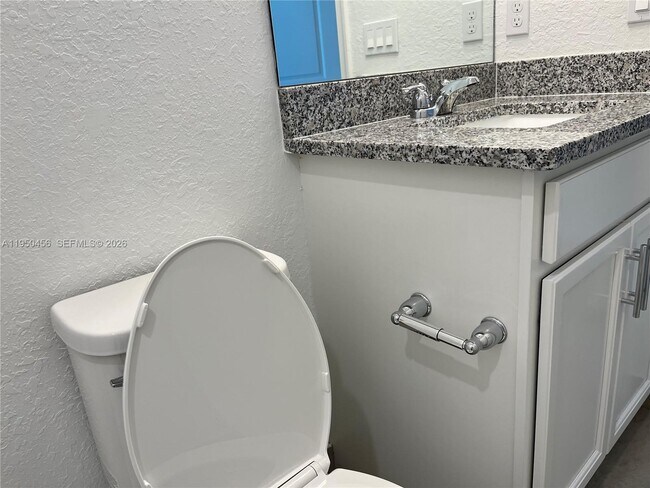 Building Photo - 270 SW Tulip Blvd