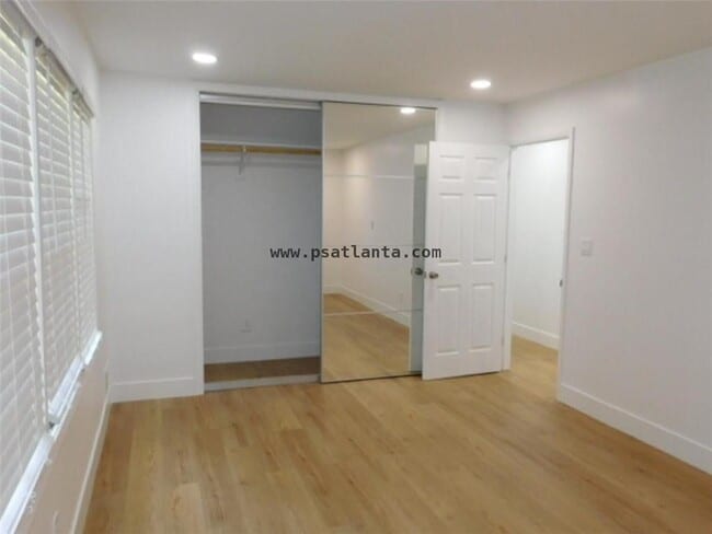 Building Photo - 2789 Narron Ct SW