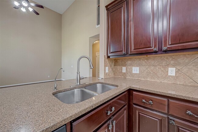 Building Photo - 21831 Mount Hunt Dr