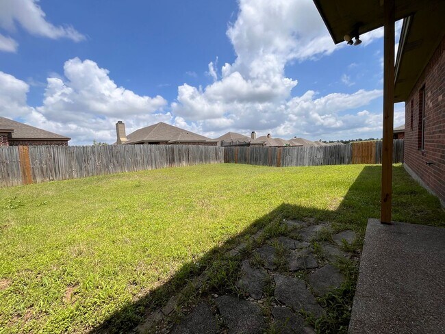Building Photo - 3037 Breton St