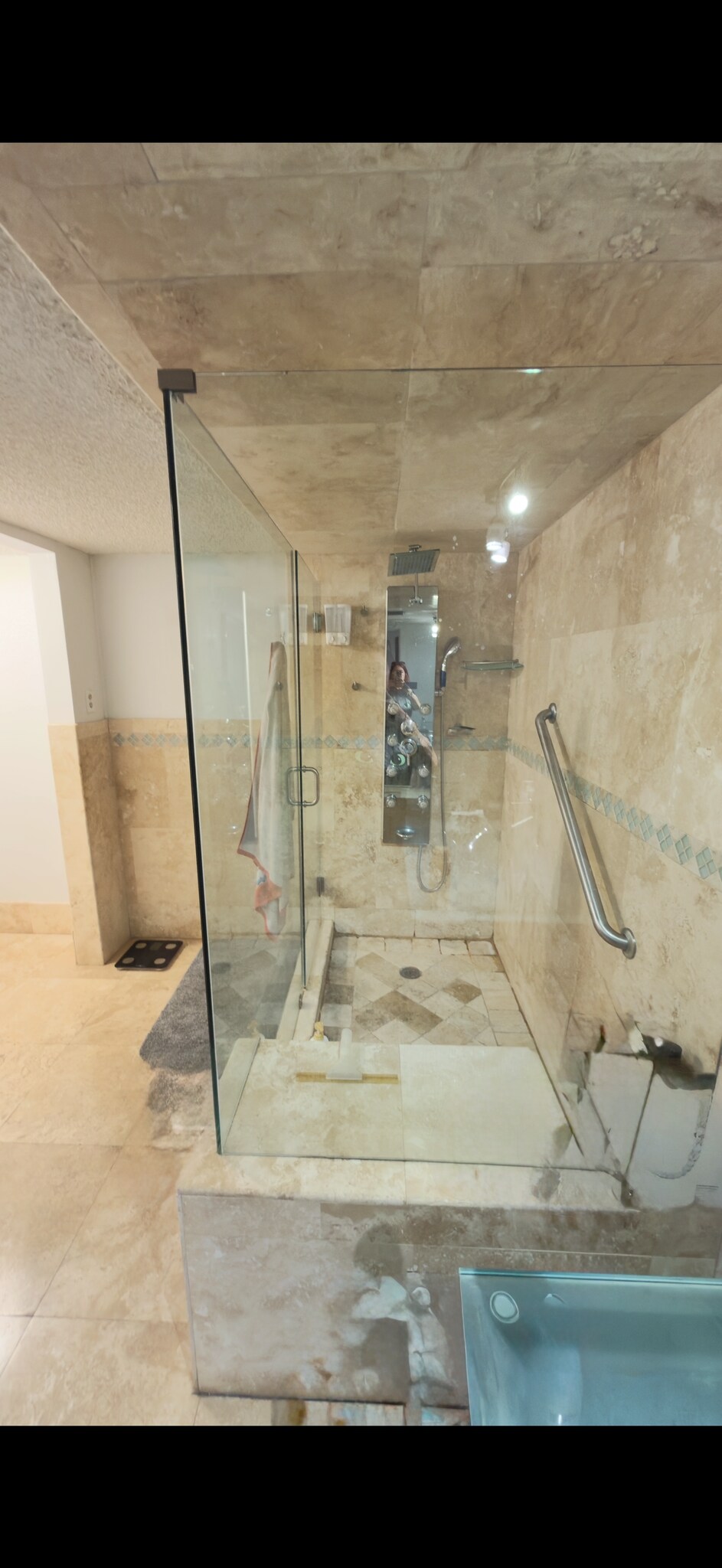 Building Photo - 1300 SW 122nd Ave