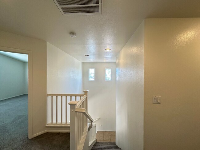 Building Photo - WARM SPRINGS TORREY PINES 10