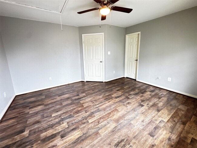 Building Photo - 2110 Turner Dr
