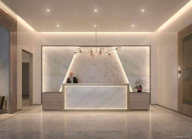 Building Photo - 3 Ct Square W