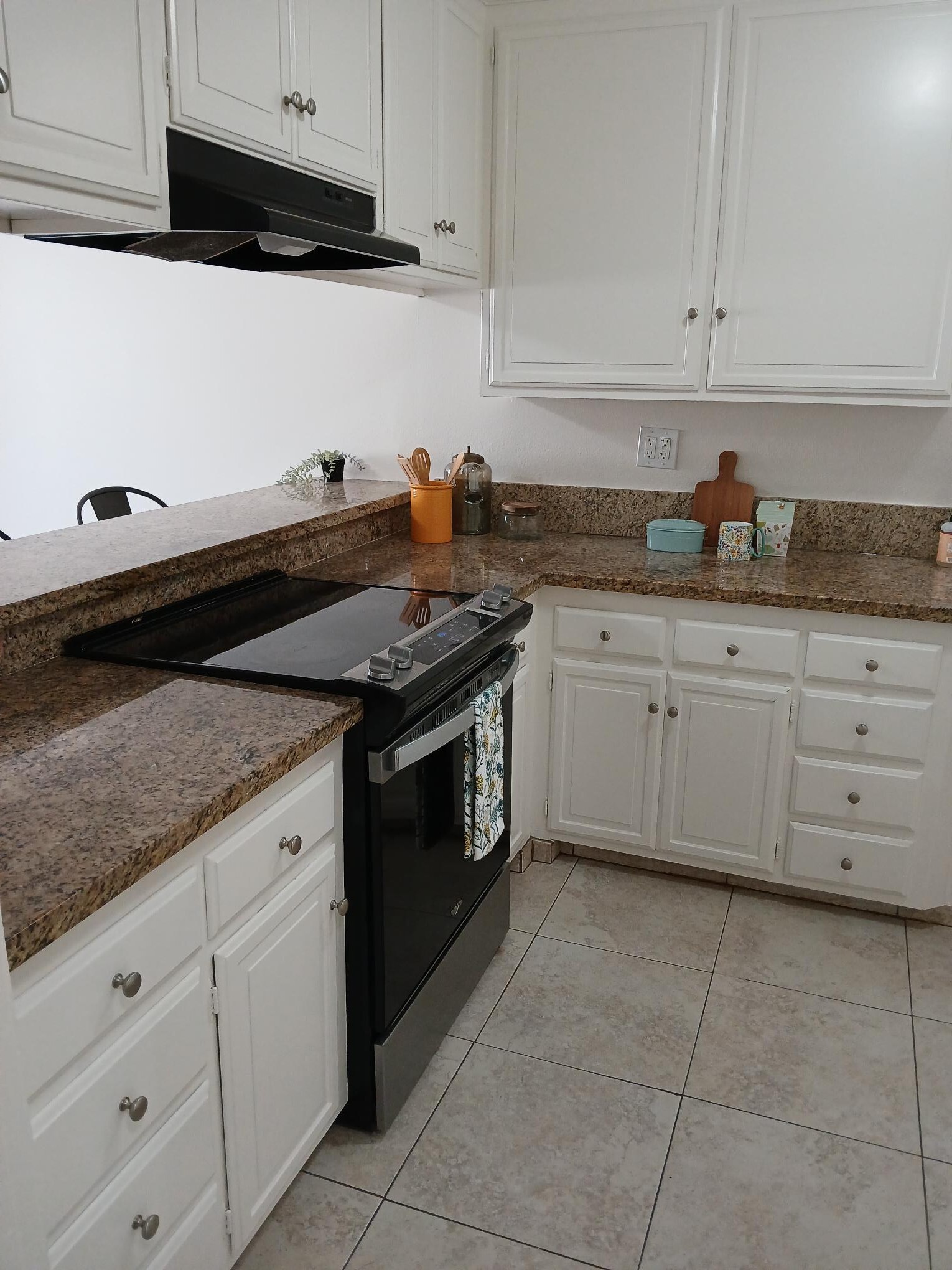 Building Photo - 851 Amigos Way