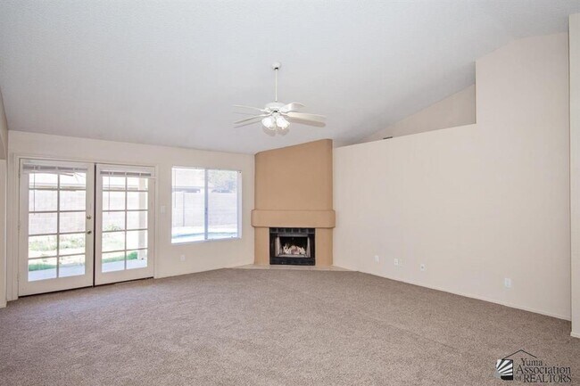 Building Photo - 3582 W 14th Pl