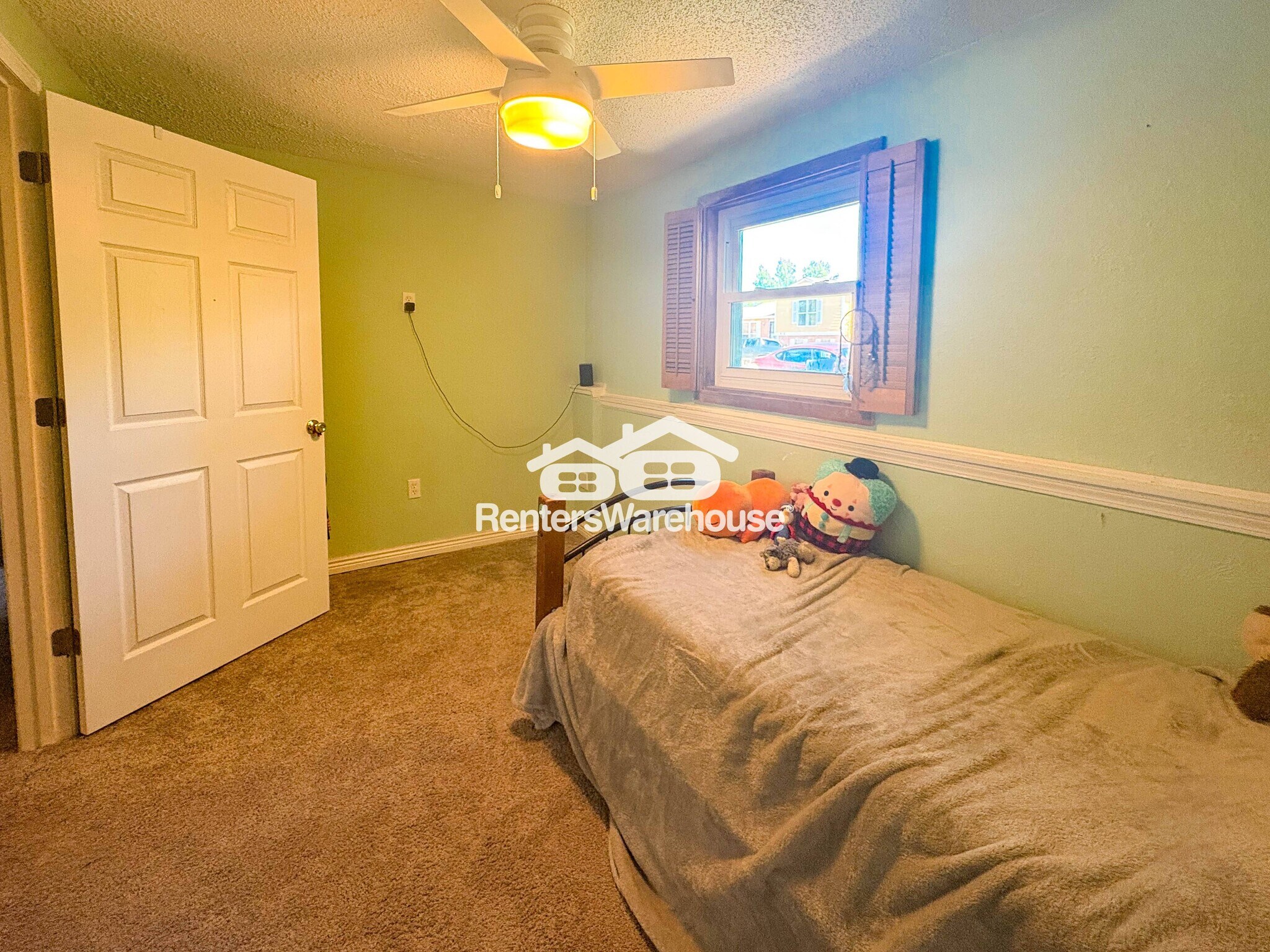 Building Photo - 10935 Birch Dr