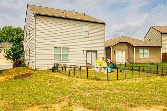 Building Photo - 305 Thimbleberry Dr