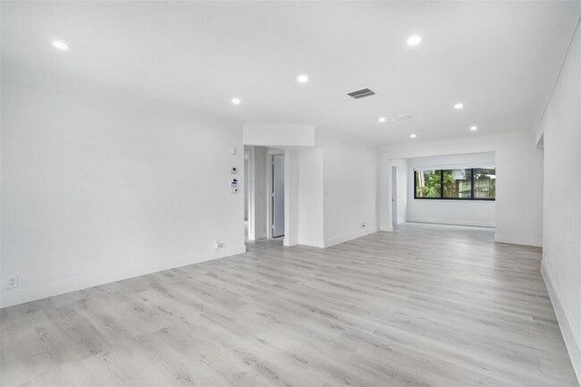 Building Photo - North 25th Avenue