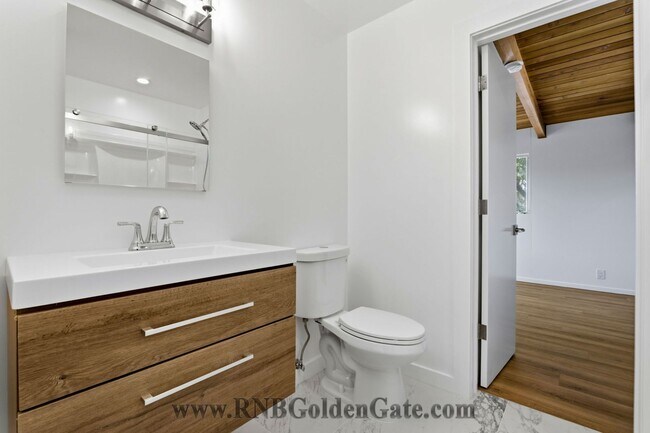 Building Photo - Newly Remodeled 3 Bedroom Home With Gorgeous Views For Rent!