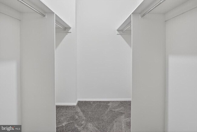 Building Photo - 4515 Willard Ave