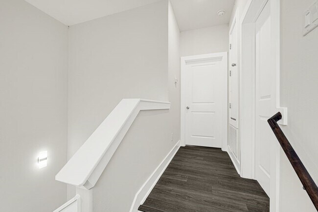 Building Photo - 4013 St Augustine St