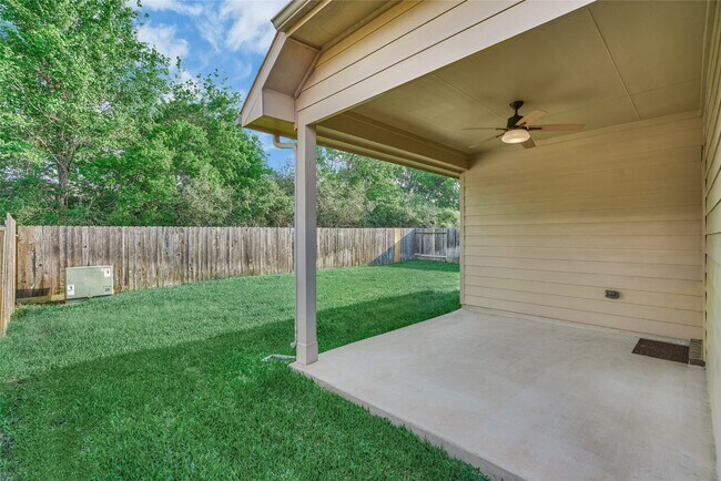 Building Photo - 8934 Alcina Dr