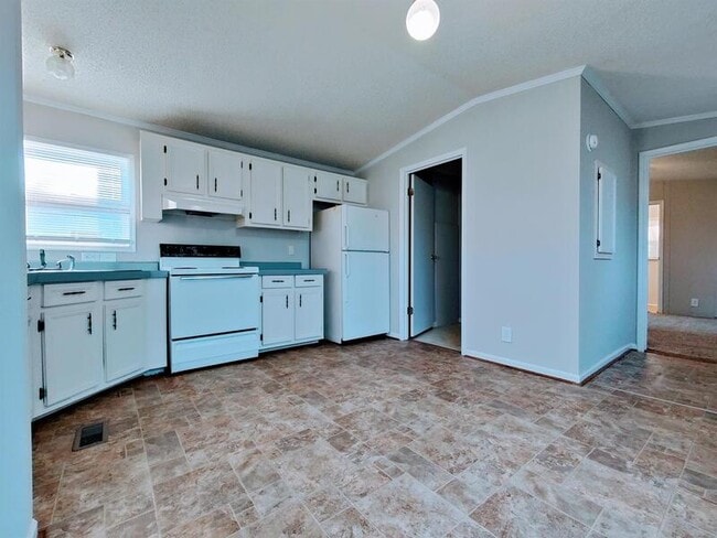 Building Photo - 513 Sunshine Dr