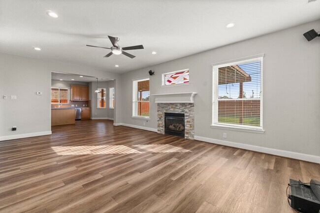 Building Photo - 3505 Cedar Prairie Dr