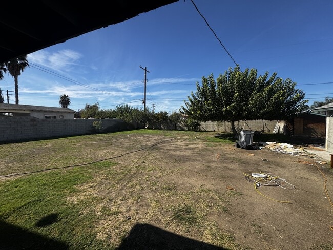 Building Photo - 1701 Belmont St