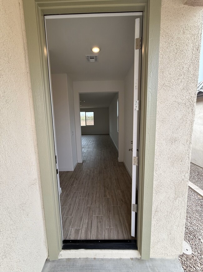 Building Photo - 874 W Calle Bombona