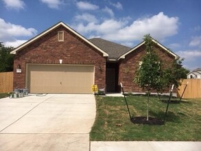 Building Photo - 7700 Crystalbrook W