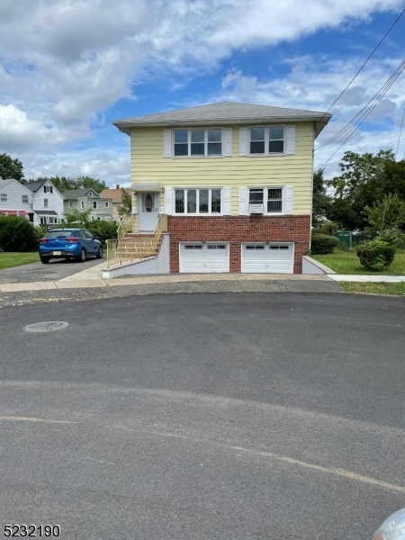 Primary Photo - 43 Pine St