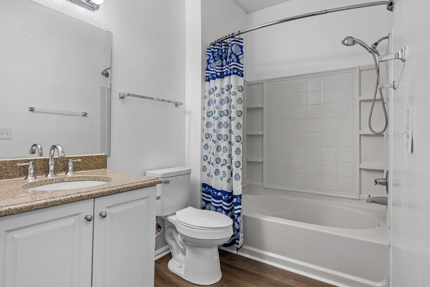 Building Photo - 4104 Walden Park Dr