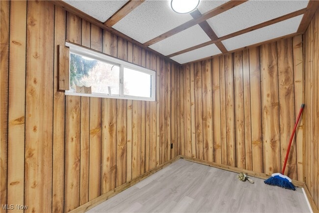 Building Photo - 19792 Pasnow Ave