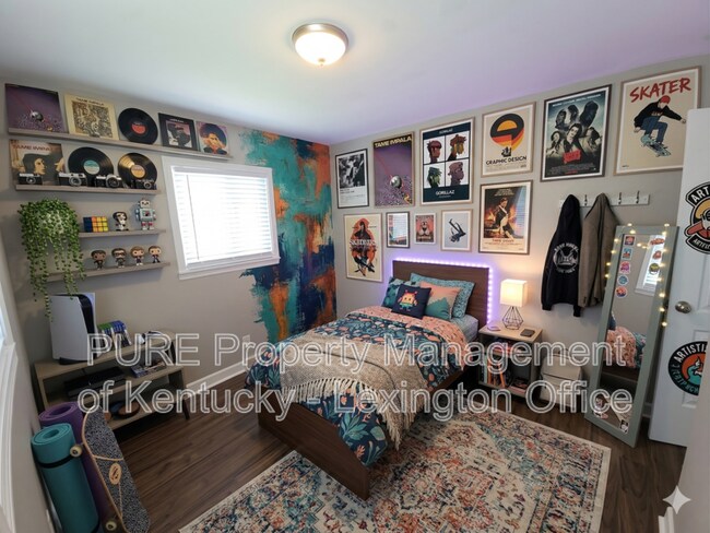 Building Photo - 444 Schenkel Ln