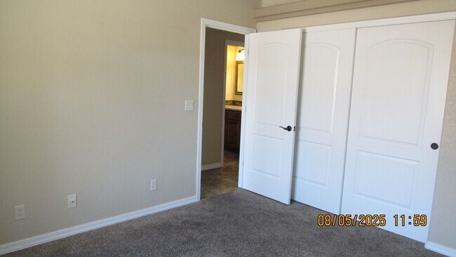 Building Photo - 3 bedroom 2 bathroom 2 car garage + 60FT R...
