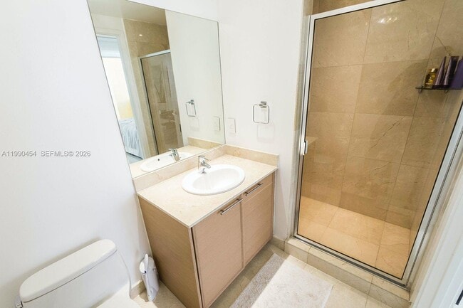 Building Photo - 16275 Collins Ave