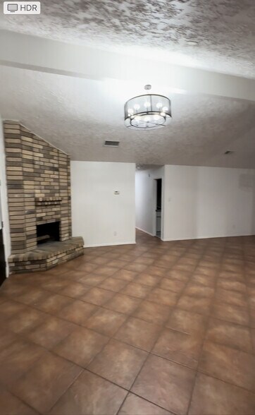 Living Room/Hall - 19930 Mountain Dale Dr