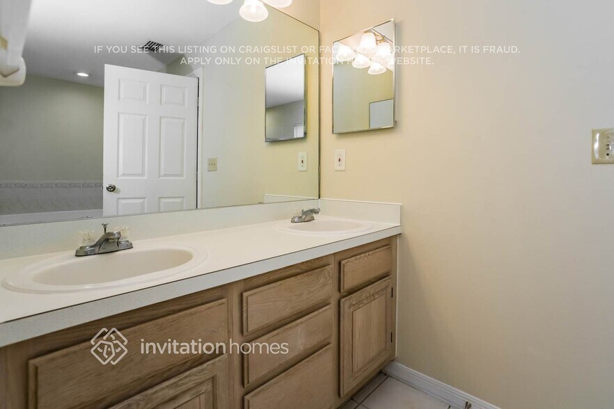 Building Photo - 1812 Bell Shoals Rd