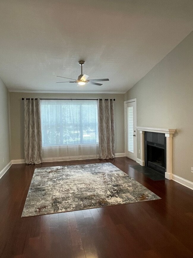 Mount Pleasant Condo MINUTES from IOP! 2011 N Hwy 17 Mount Pleasant