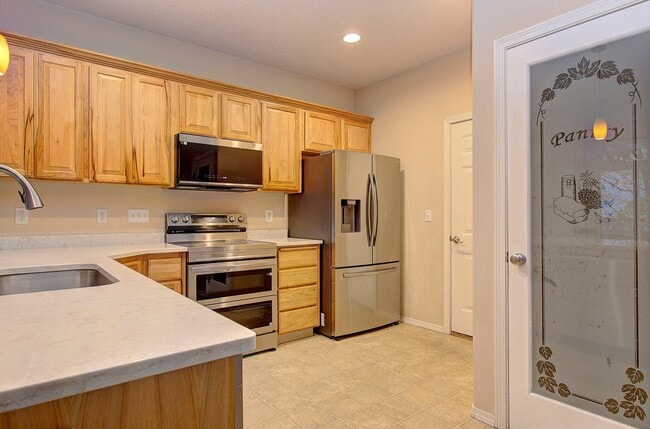 Building Photo - Salmon Creek 4 bd 2.5 ba Available Now!