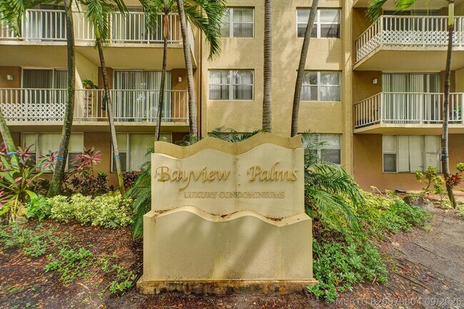 Building Photo - 1805 Sans Souci Blvd