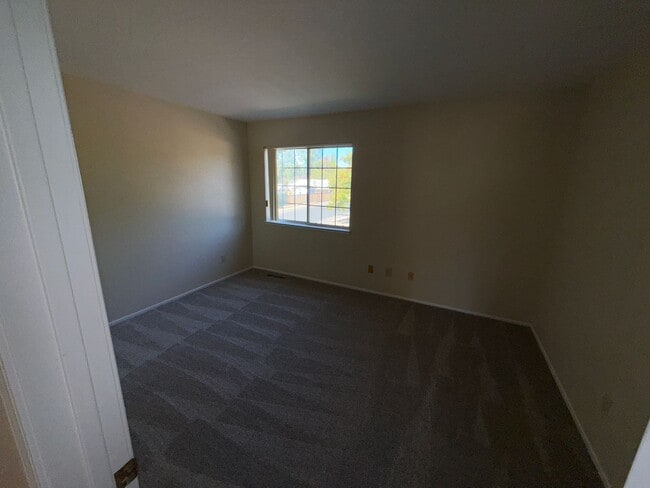 Building Photo - North Vacaville
