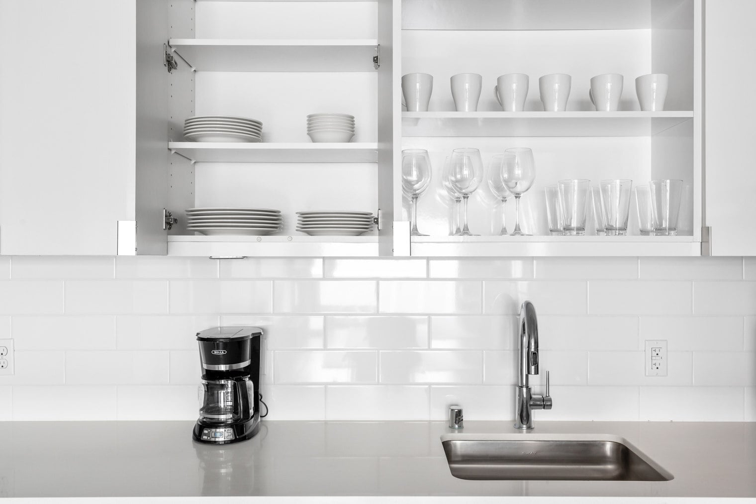 Building Photo - 285 8th Ave N