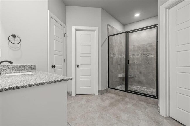 Building Photo - 1050 Sunshine Ct