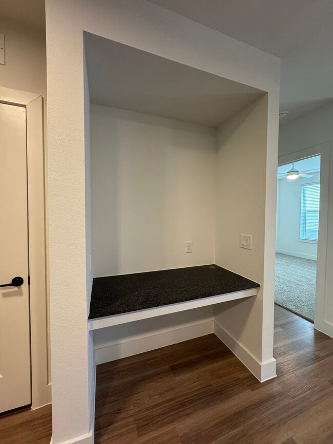 Building Photo - 3701 Raven Trl