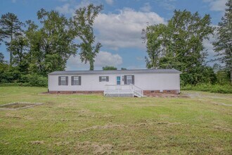 Building Photo - Charming Renovated 2-Bedroom, 2-Bath Home ...