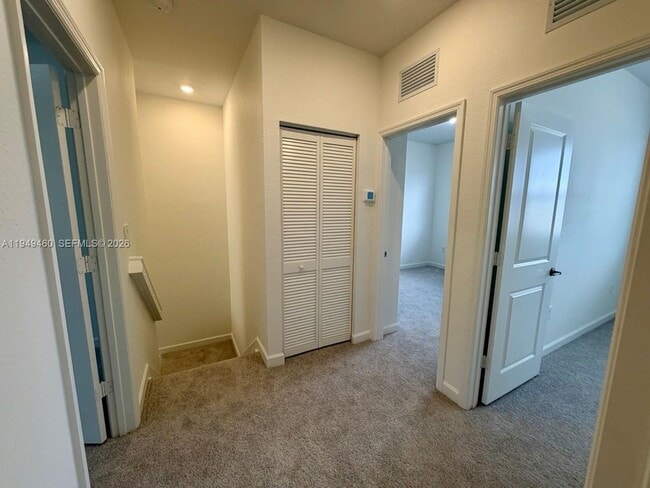 Building Photo - 254 10th Ct