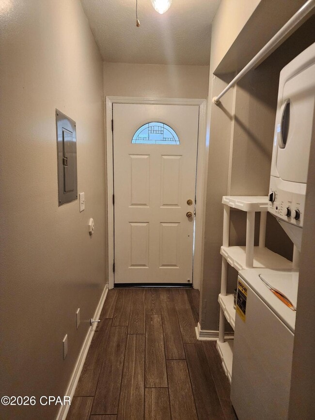 Building Photo - 6568 Harbour Blvd